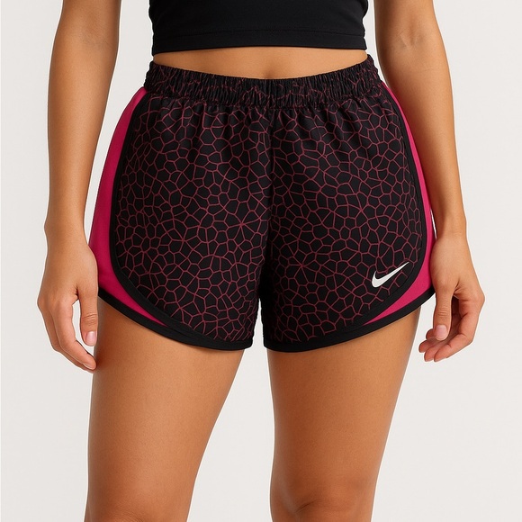 Nike Size Medium Dri-Fit Sporty Athletic Activewear Shorts. - Picture 1 of 5